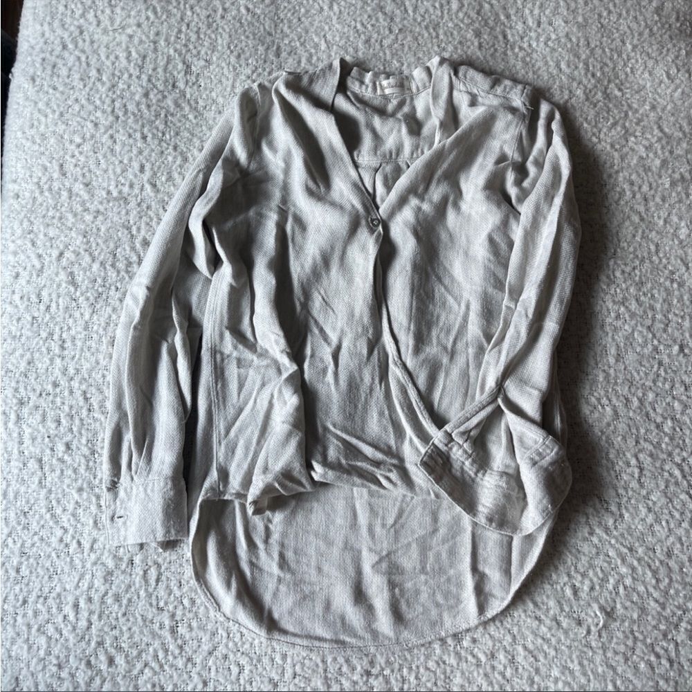 Bella Dahl xs grey blouse